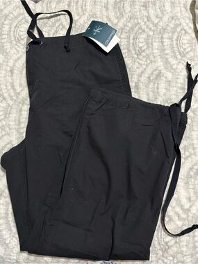 Calvin Klein Jeans Black Cropped Drawstring Joggers